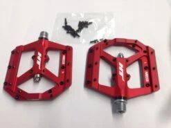 HT ME03 Evo Matte Red Pedal -MAXXIS Verkäufe ht me03 evo red 1