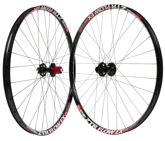 Notubes ZTR Flow EX 29"/Stans 3.30/3.30HD/DT Revolution 15x100mm/12x142mm Laufradsatz 3 Notubes ZTR Flow EX 29"/Stans 3.30/3.30HD/DT Revolution 15x100mm/12x142mm Laufradsatz