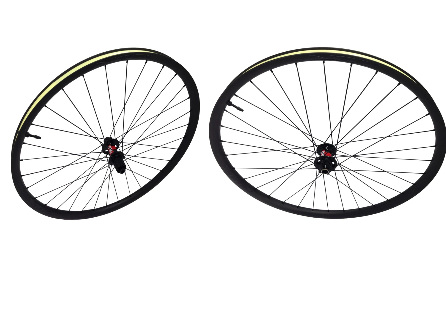 Nox Composites Skyline 29 Carbon 15x100mm/12x142mm Laufradsatz 3 Nox Composites Skyline 29 Carbon 15x100mm/12x142mm Laufradsatz