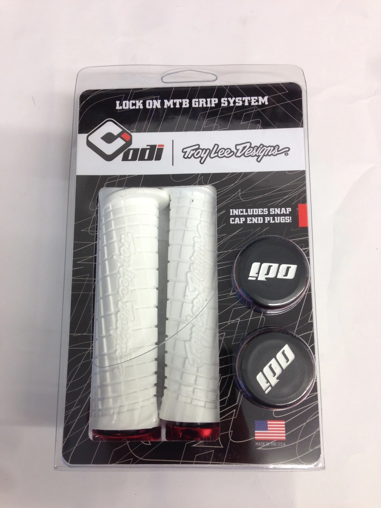 ODI Troy Lee Designs Signature Series Lock-On Grips White Lenkergriffe 4 ODI Troy Lee Designs Signature Series Lock-On Grips White Lenkergriffe – Bild 2