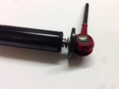 Tune DC 15 Rock Shox Rot Steckachse 15mm 8 Tune DC 15 Rock Shox Rot Steckachse 15mm -MAXXIS Verkäufe tune dc 15 rot 2